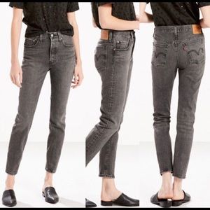 Black denim Levi’s 501 never worn